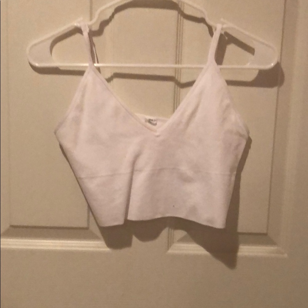 white seamless ribbed cropped tank